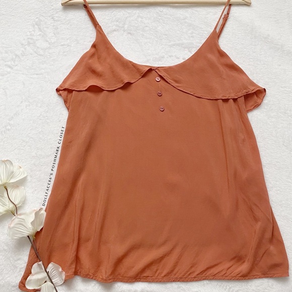 (PRICE FIRM) Flounce RuffleTank Top - Picture 2 of 10